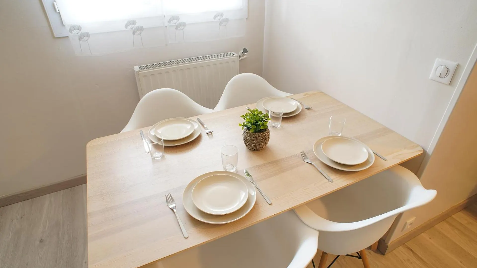 Apartment Villa Petite Fleur Proche Paris Cdg Disney Asterix Et Parc Des Expos Villeparisis France